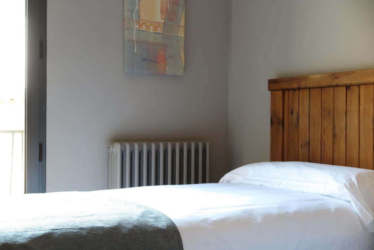 Apartamentos Casa Pochetas Bielsa Exteriör bild