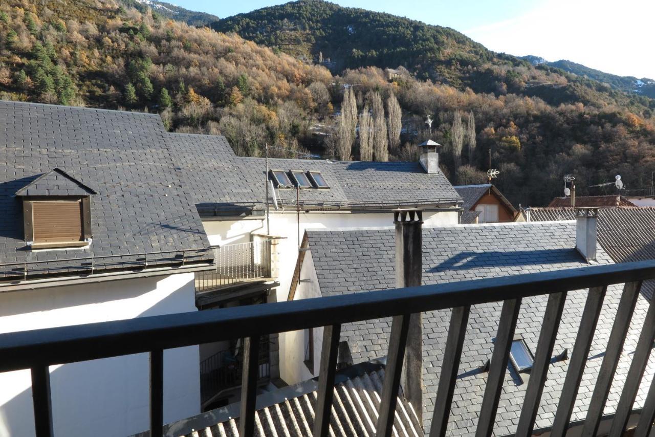Apartamentos Casa Pochetas Bielsa Exteriör bild